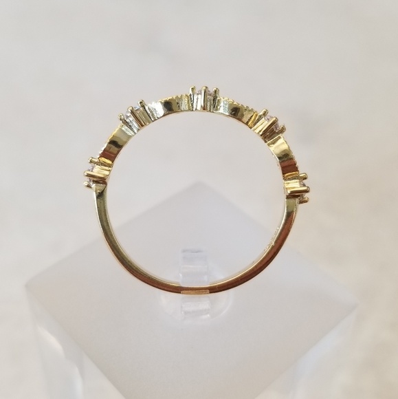 18k Stack Band - Picture 5 of 9